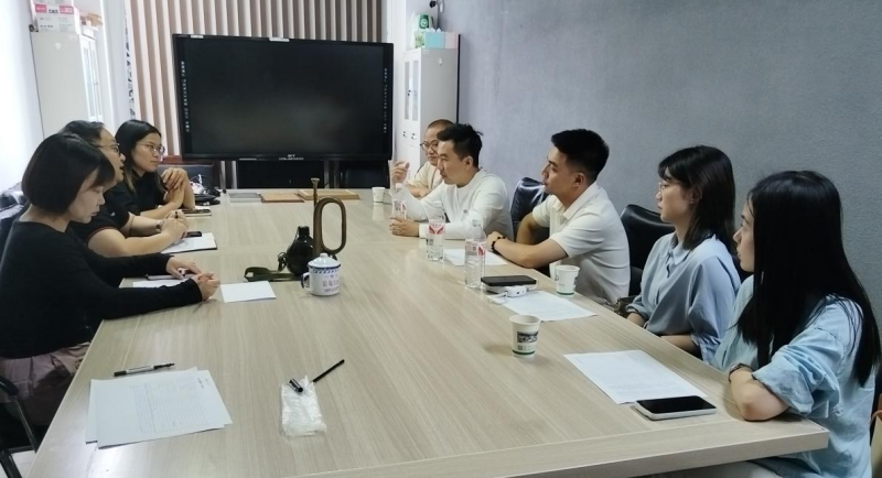 家具設(shè)計與制造專業(yè)召開人才培養(yǎng)方案校企研討會照片（1）.png